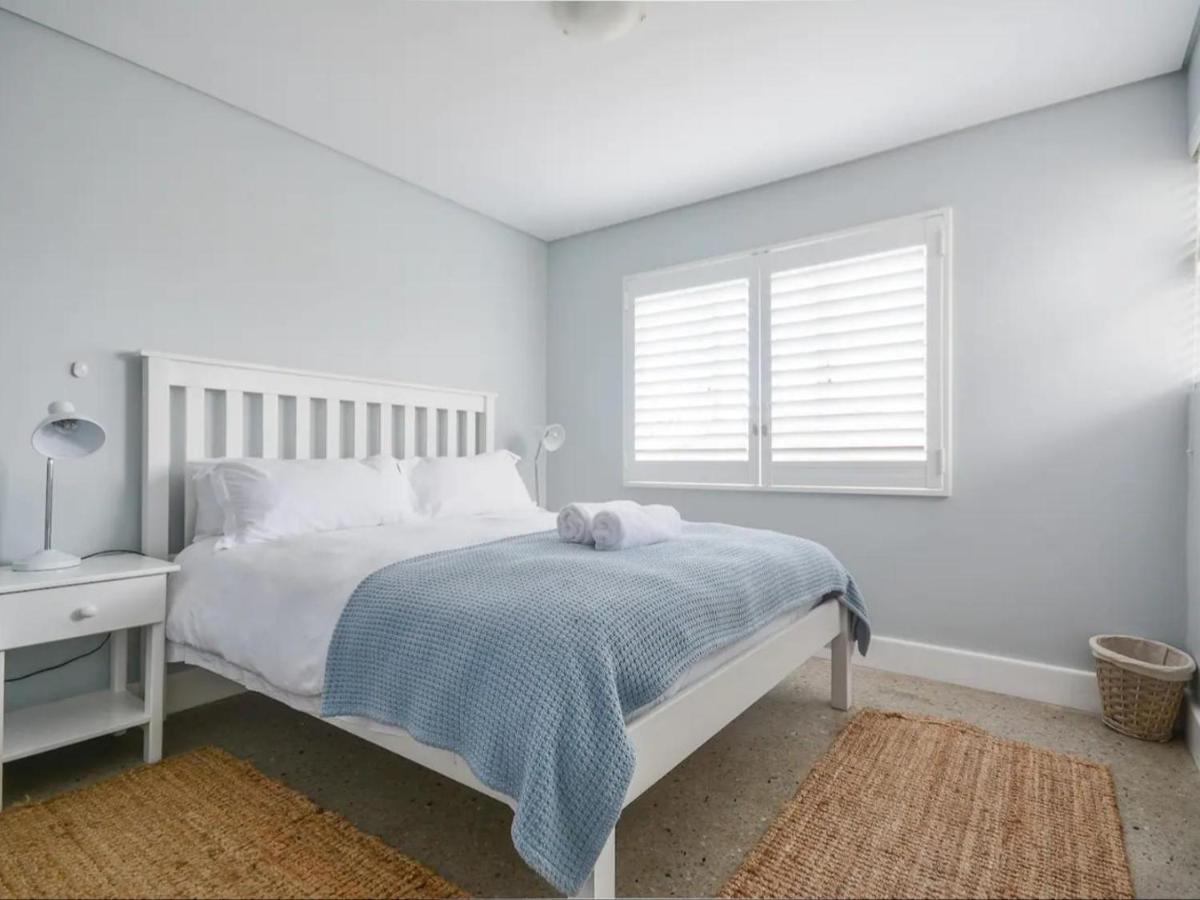 Rosmead Apartment Калк Бей Екстериор снимка