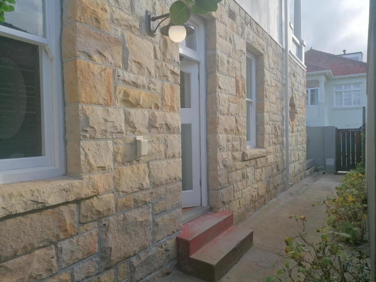 Rosmead Apartment Калк Бей Екстериор снимка
