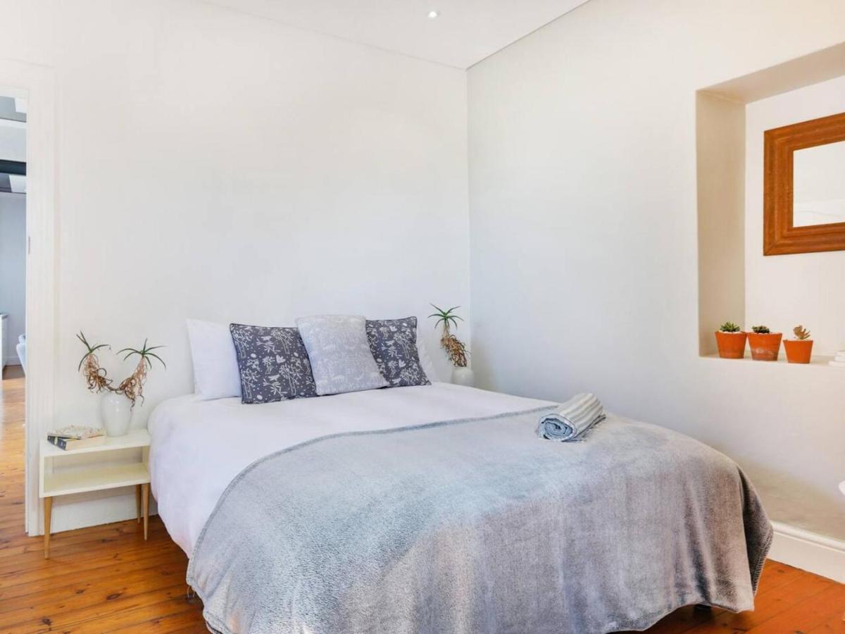 Rosmead Apartment Калк Бей Екстериор снимка